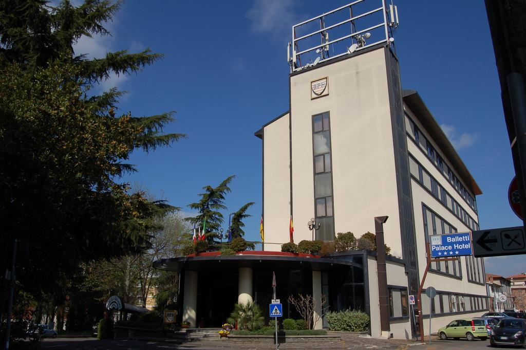 Balletti Palace Hotel Viterbo Kültér fotó