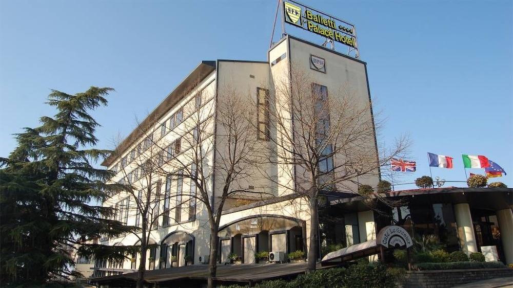 Balletti Palace Hotel Viterbo Kültér fotó