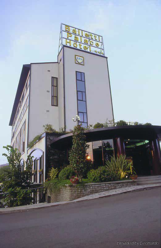 Balletti Palace Hotel Viterbo Kültér fotó